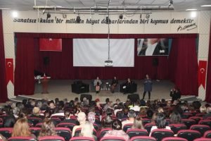 Urla’da “Kadına Yönelik Şiddete Karşı” farkındalık ve bilinçlendirme eğitimi yapıldı